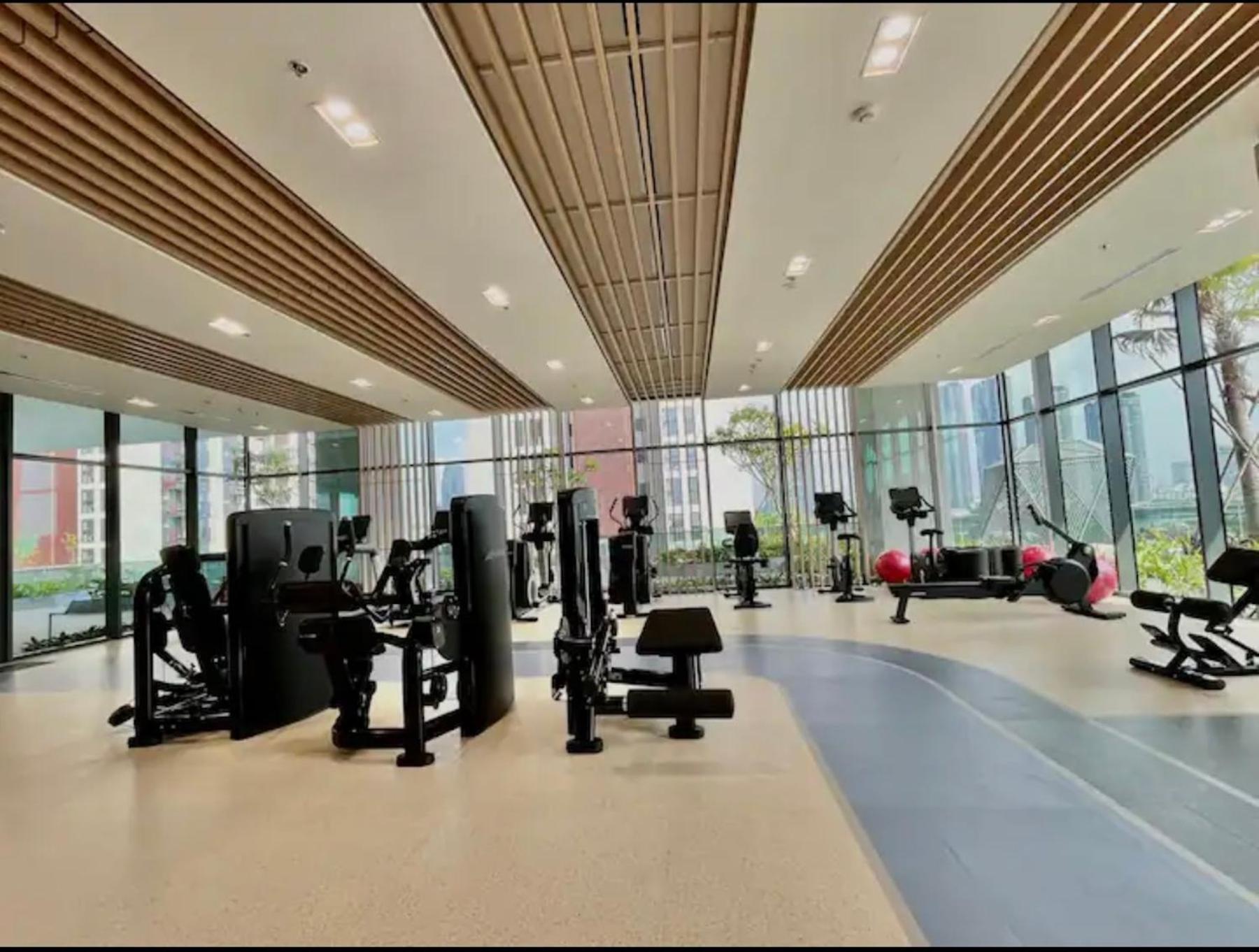 הו צ'י מין סיטי The Metropole -Complex "Opera, Crest, Galleria " -Free Pool-Gym-Sauna Room-Yoga Room מראה חיצוני תמונה
