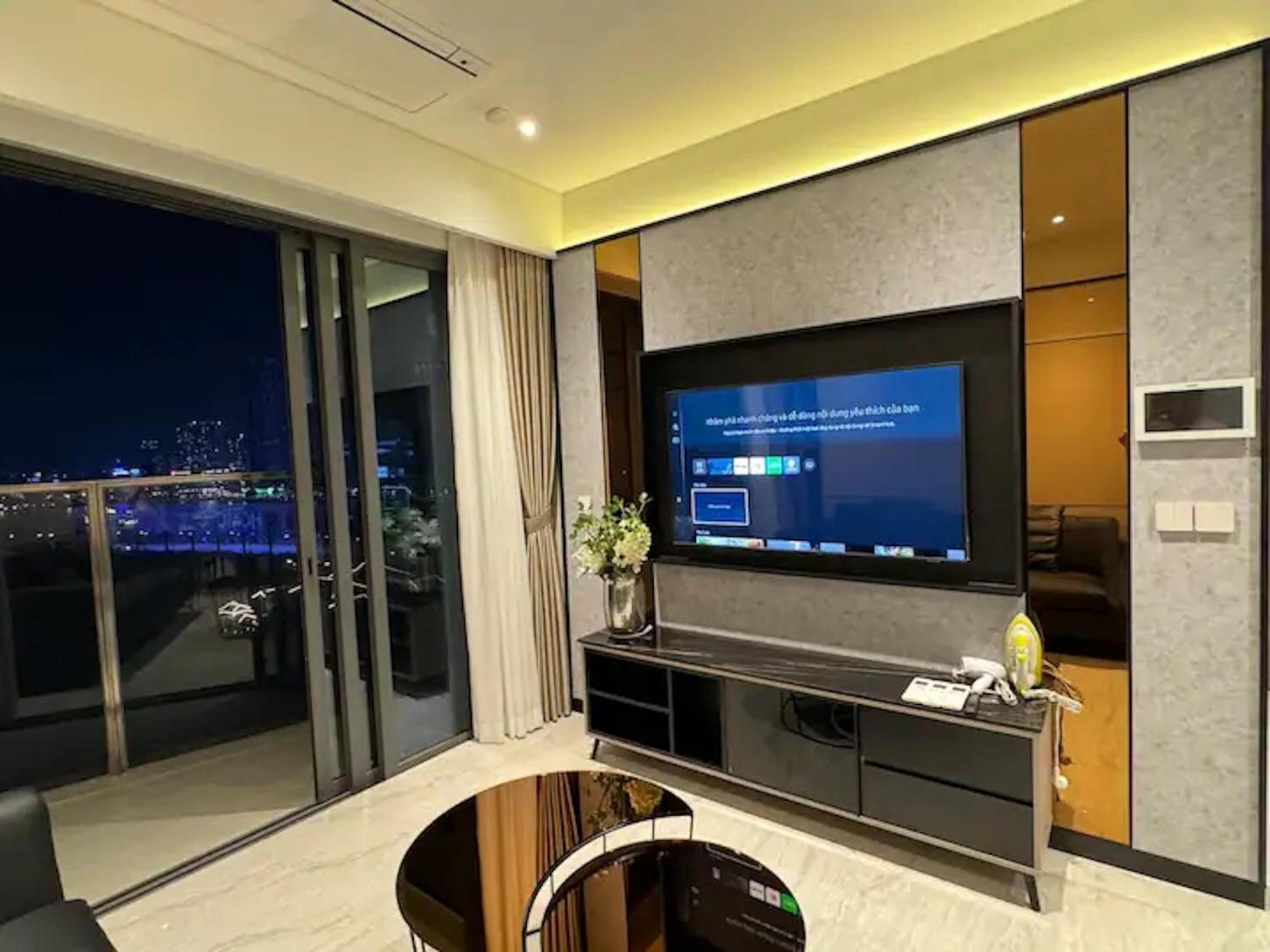 הו צ'י מין סיטי The Metropole -Complex "Opera, Crest, Galleria " -Free Pool-Gym-Sauna Room-Yoga Room מראה חיצוני תמונה